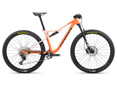 Bicicleta Orbea OIZ H30 2023 color NARANJA/BEIGE